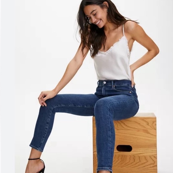 Citizens Of Humanity Denim - Citizens of Humanity Rocket Crop High Rise Skinny Jean